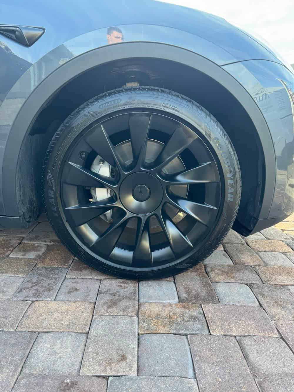 Wheel & Tire Detailing image