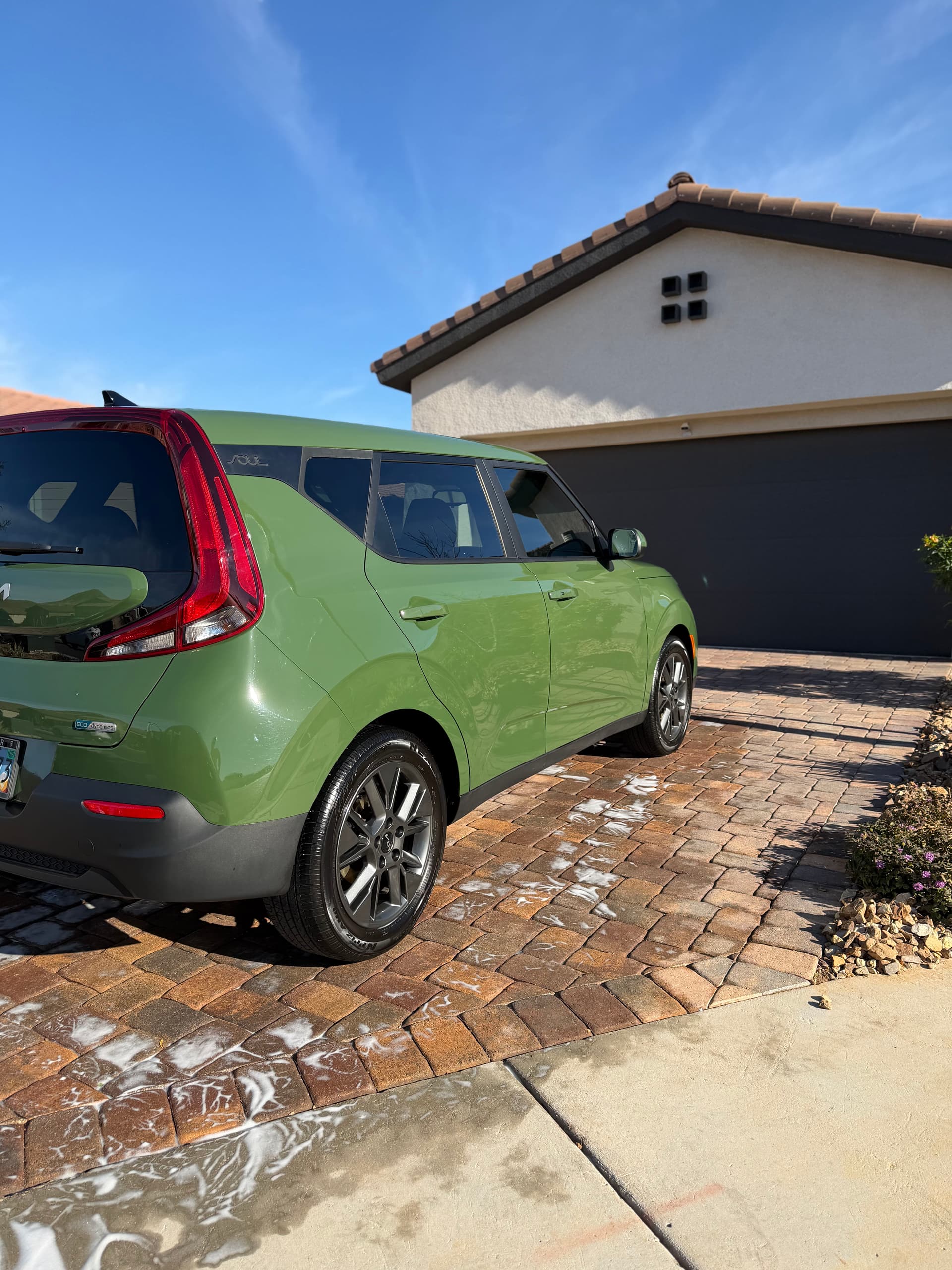 Gallery photos for Full Detail on a Kia Soul Inside and Out: Image #2