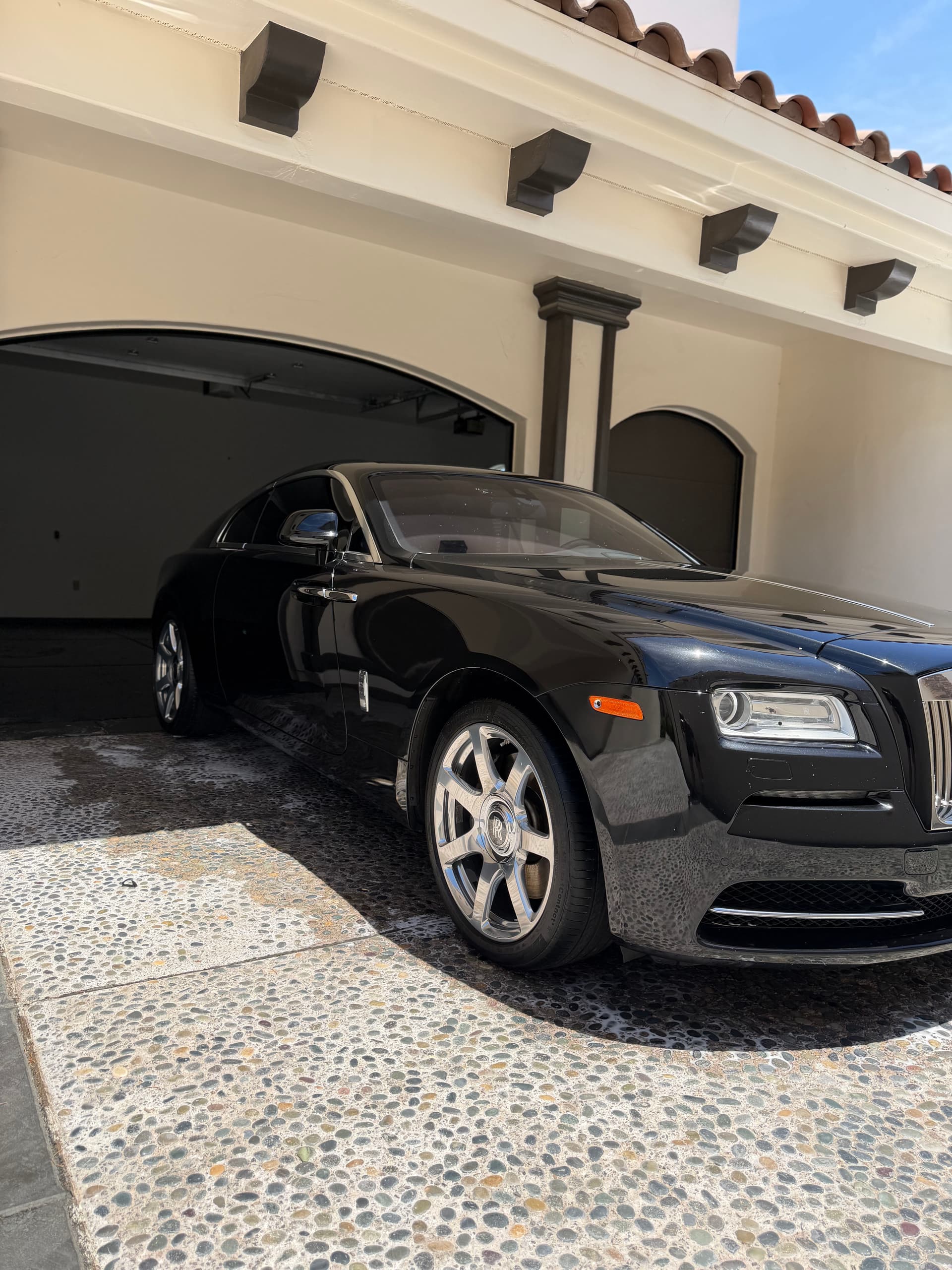 Full Detail on a Rolls-Royce Wraith That Just Hit Town image