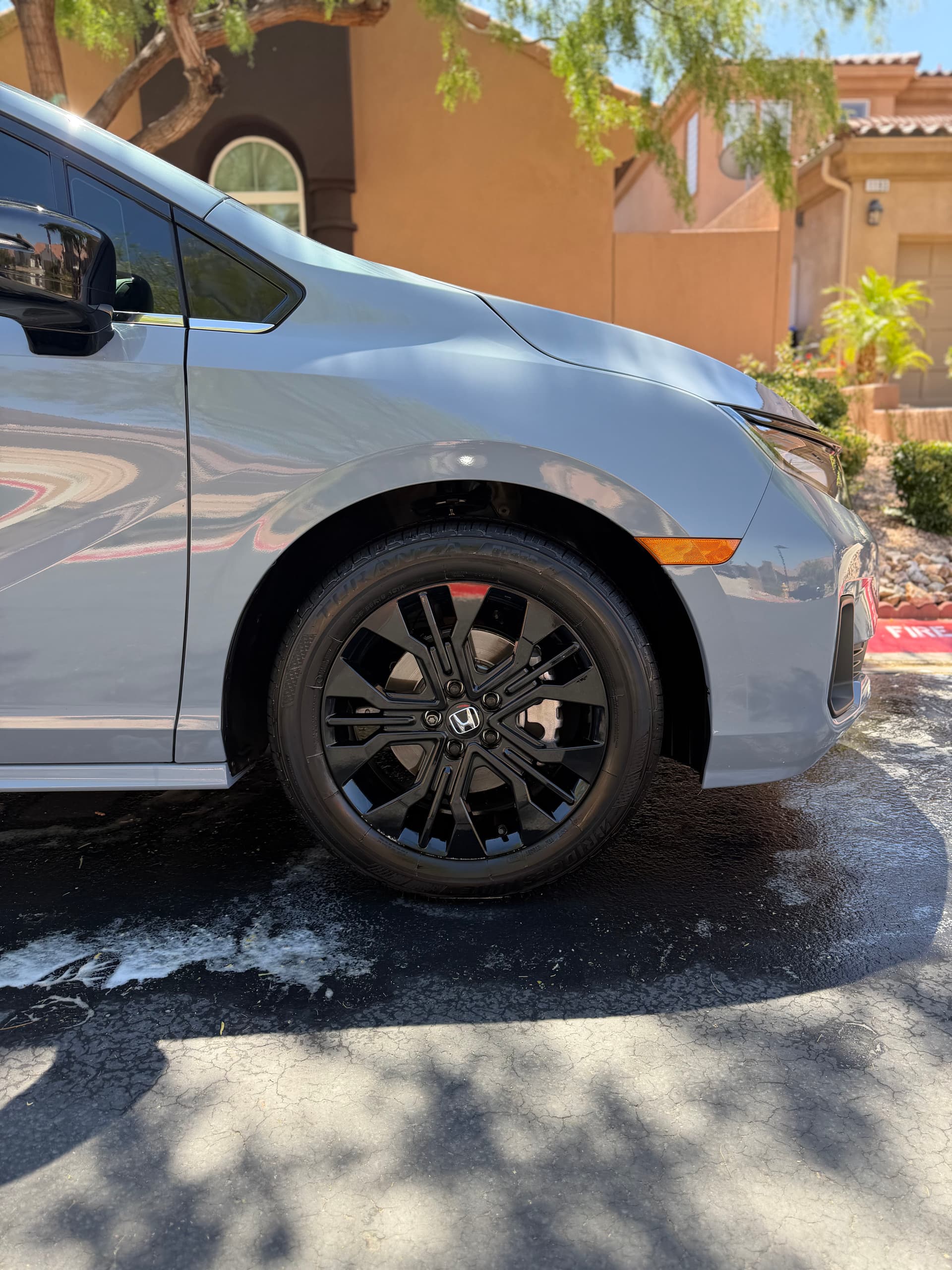 Gallery photos for Honda Odyssey Full Detail Done Right in Bartlett: Image #2