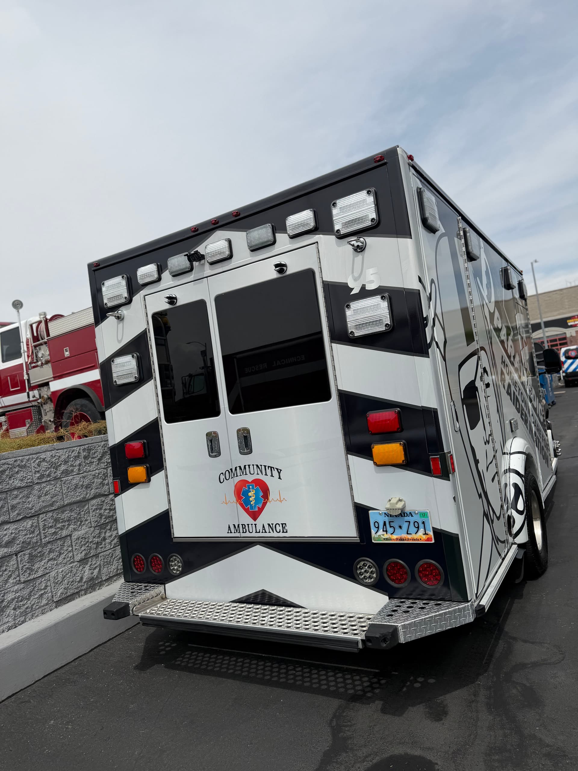 Gallery photos for Raiders Community Ambulance Gets a Full Detail Before Game Day: Image #3