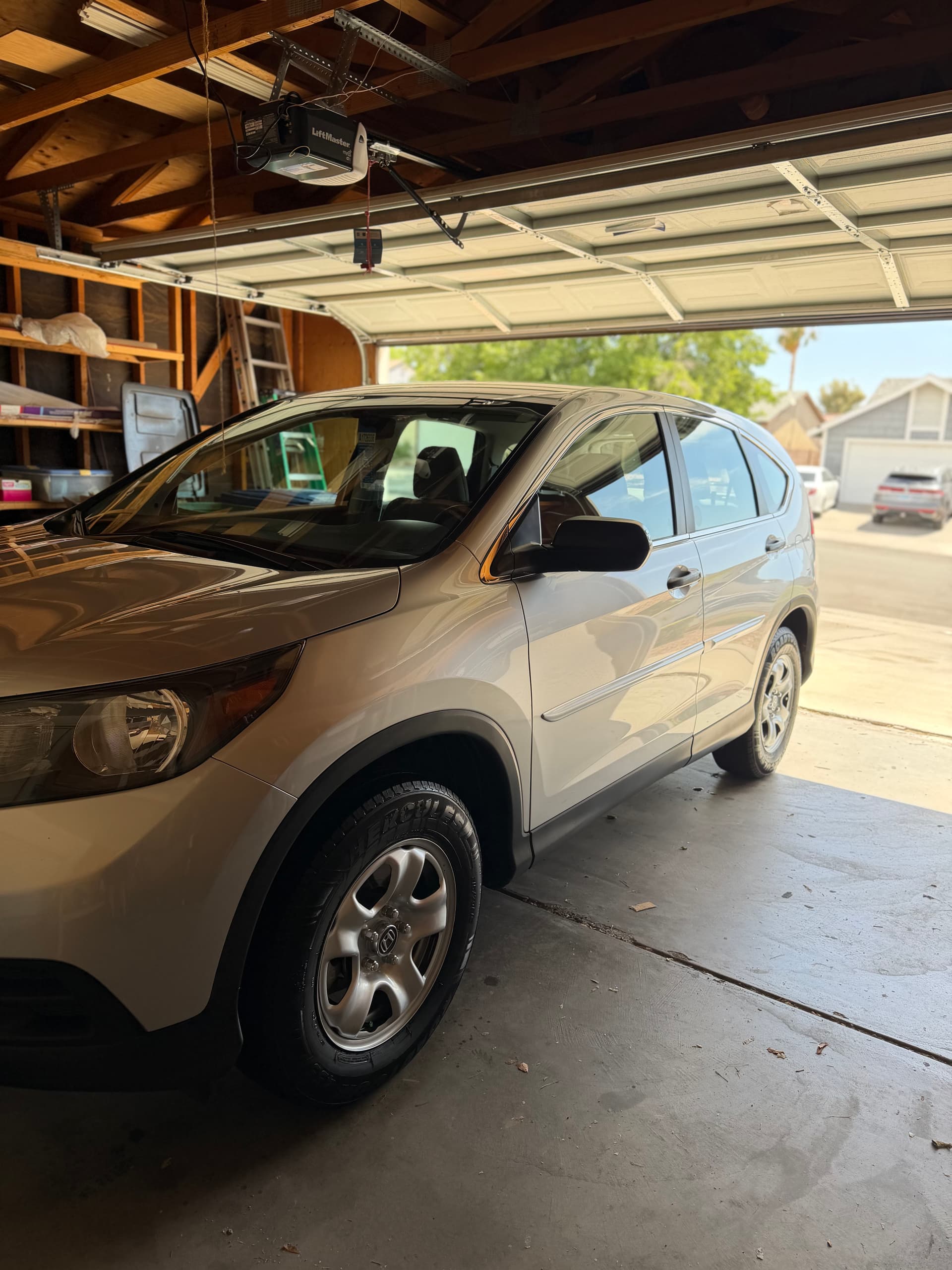 Full Detail on a Honda CR-V in Boulder City image