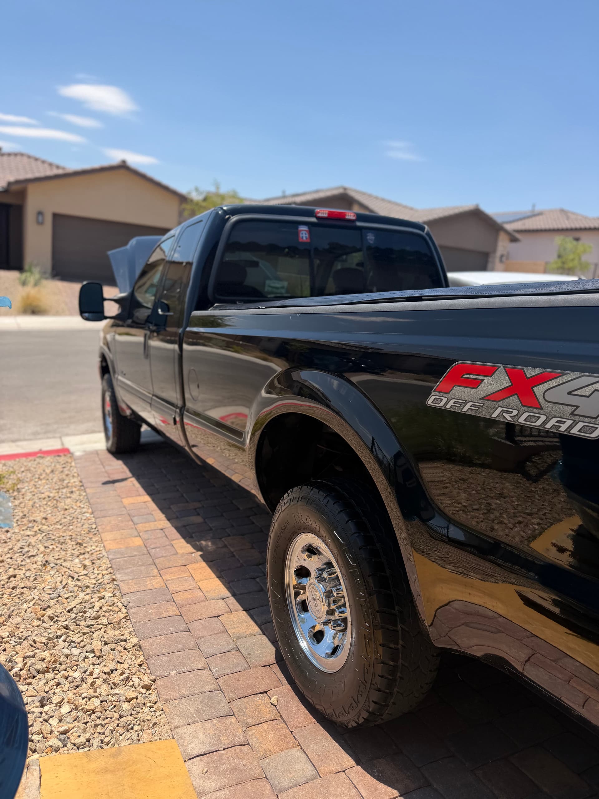 Gallery photos for 20-Year-Old Ford F-250 Super Duty Cleaned Up Like New: Image #1