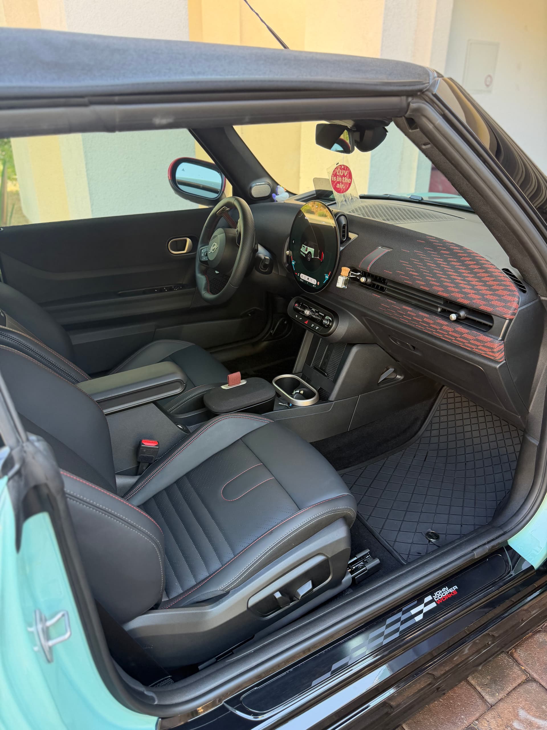 Gallery photos for MINI Cooper Works Gets a Fresh Detail Head to Toe: Image #5