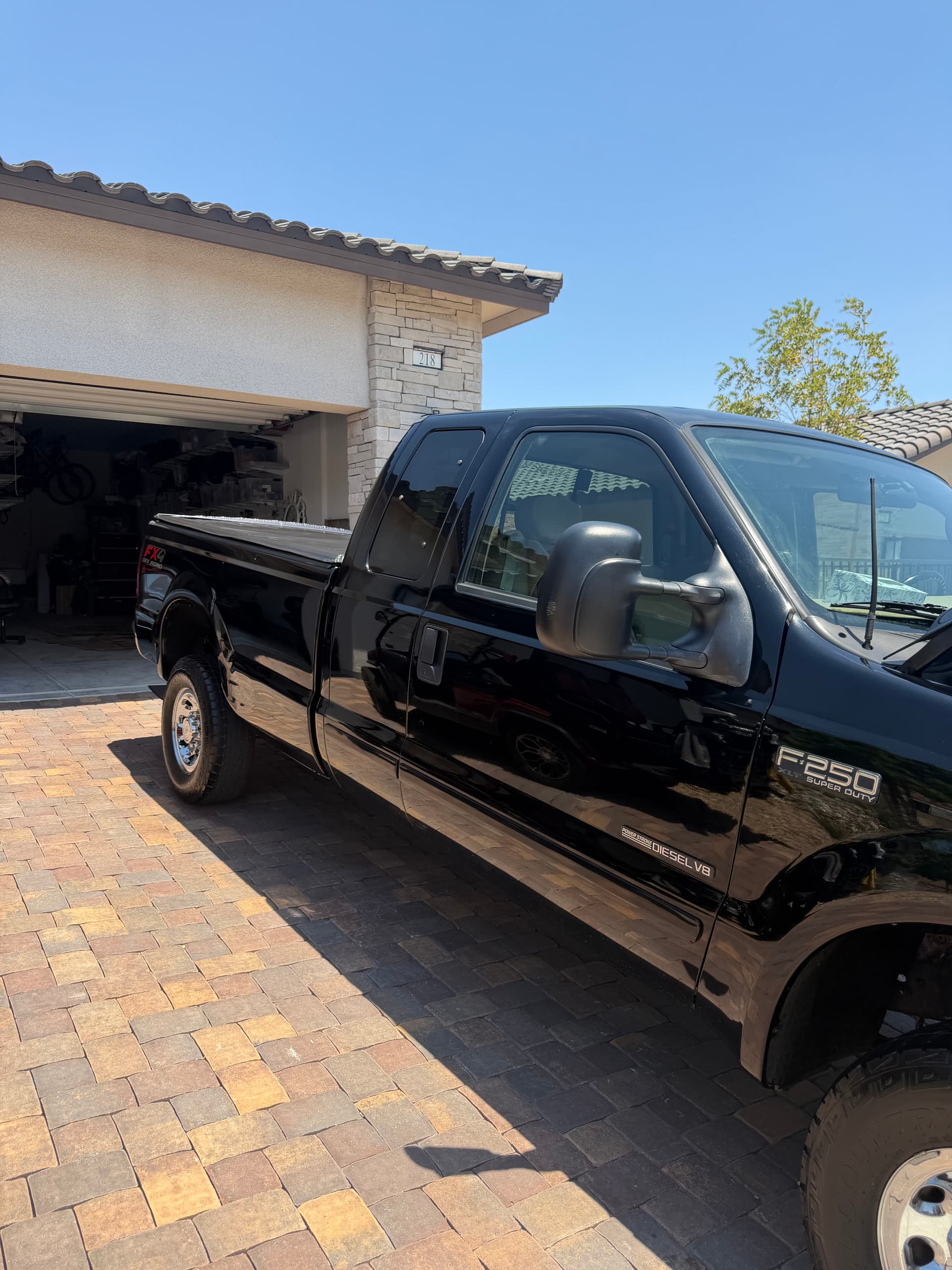 Gallery photos for 20-Year-Old Ford F-250 Super Duty Cleaned Up Like New: Image #2