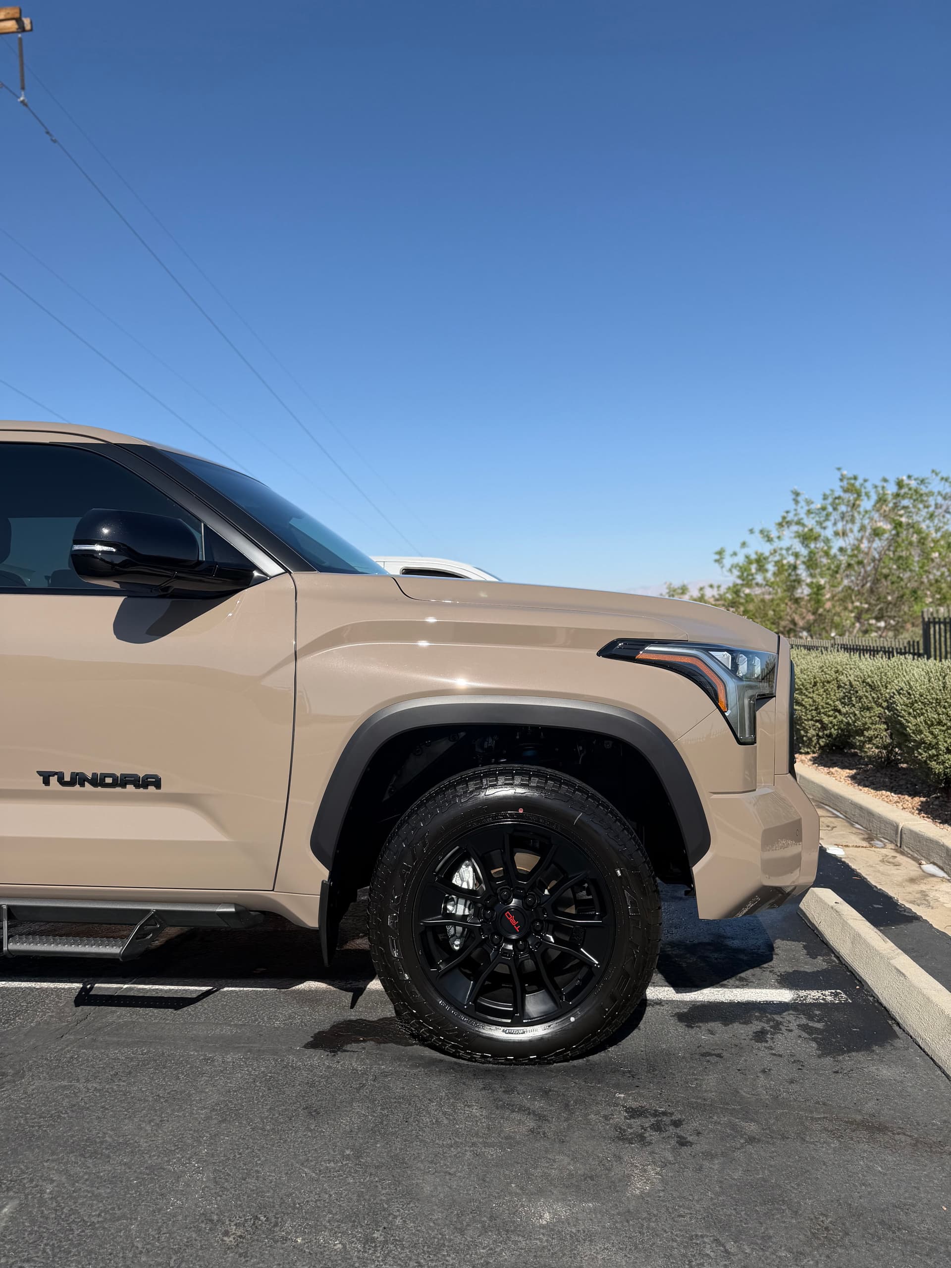 Gallery photos for Wash, Wax, and Shine on a Rare-Color Toyota Tundra TRD: Image #3