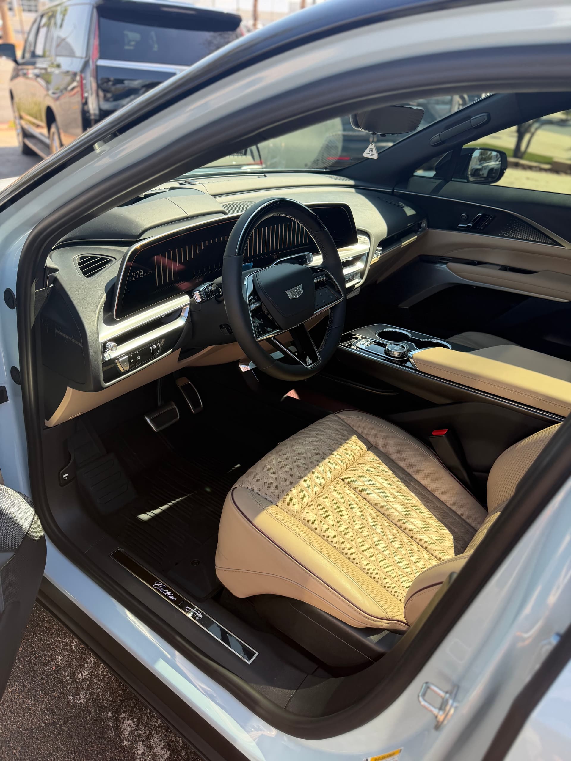 Gallery photos for Cadillac Loaner Fleet Detail Done Right: Image #4
