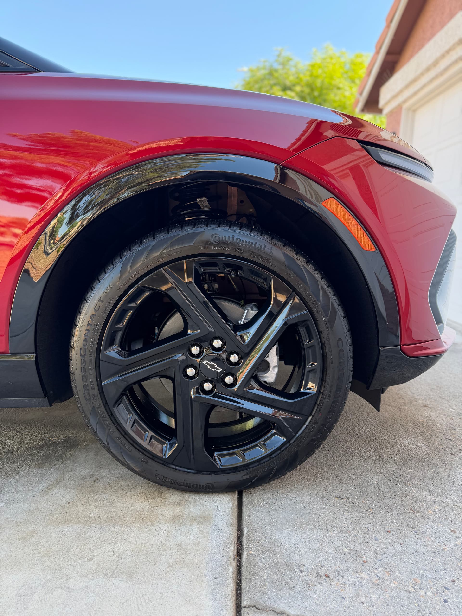 Gallery photos for Fresh Wash and Wax on a Brand New Chevy Equinox EV: Image #3