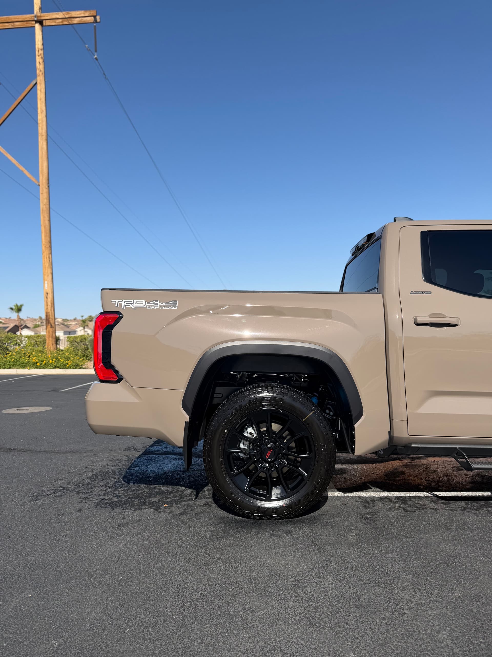 Gallery photos for Wash, Wax, and Shine on a Rare-Color Toyota Tundra TRD: Image #6