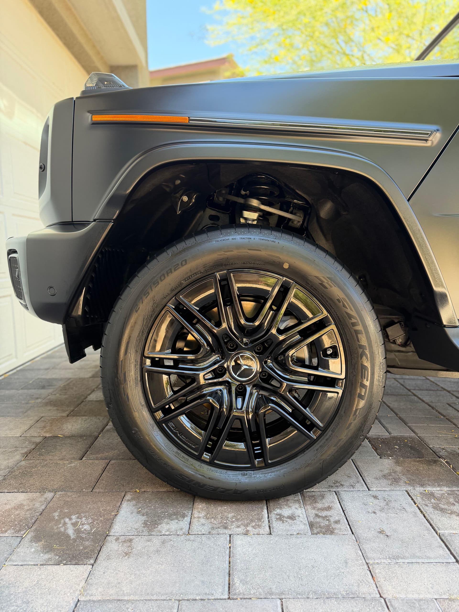 Gallery photos for Full Detail on a Blacked-Out Mercedes G-Wagon: Image #8