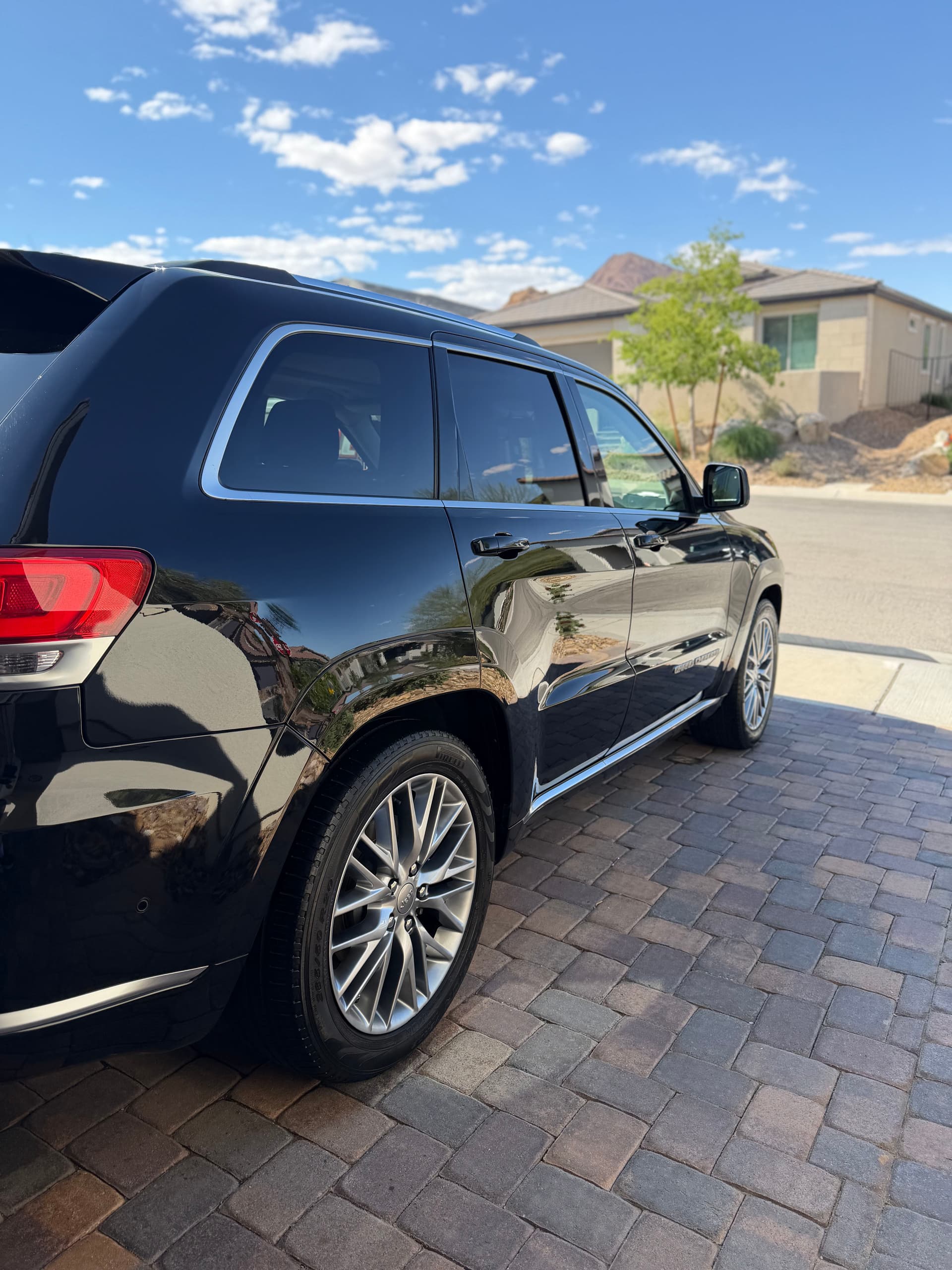 Jeep Grand Cherokee Summit Gets a Full Tier 2 Detail