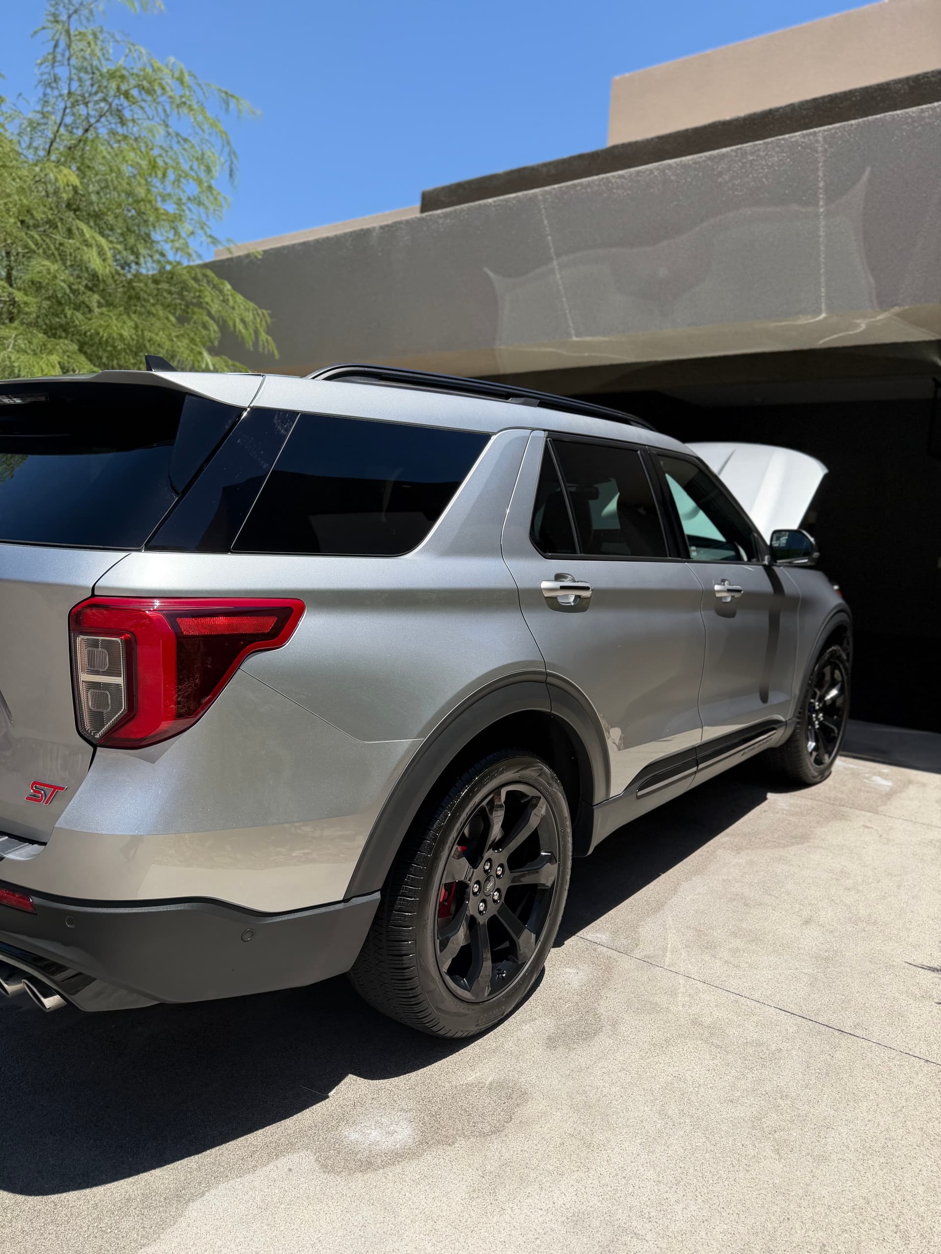 Gallery photos for Full Detail on a Ford Explorer ST for a New Las Vegas Resident: Image #1