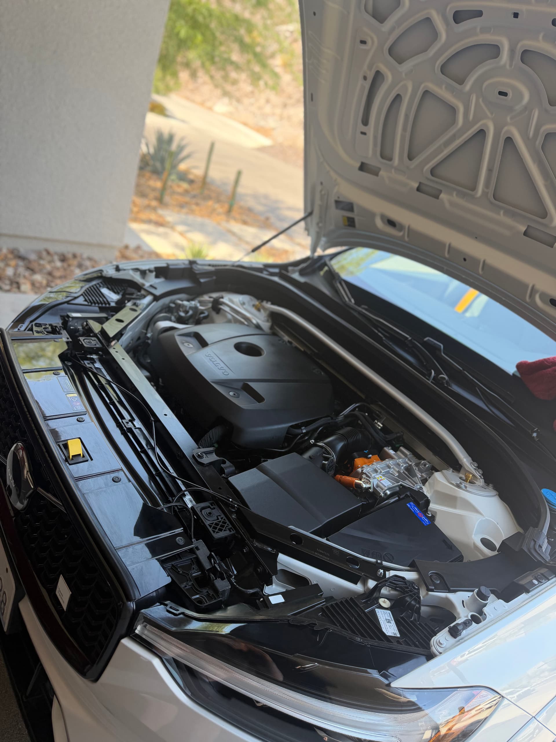 Gallery photos for Full Detail on a Volvo XC60 Inside Out and Under the Hood: Image #5
