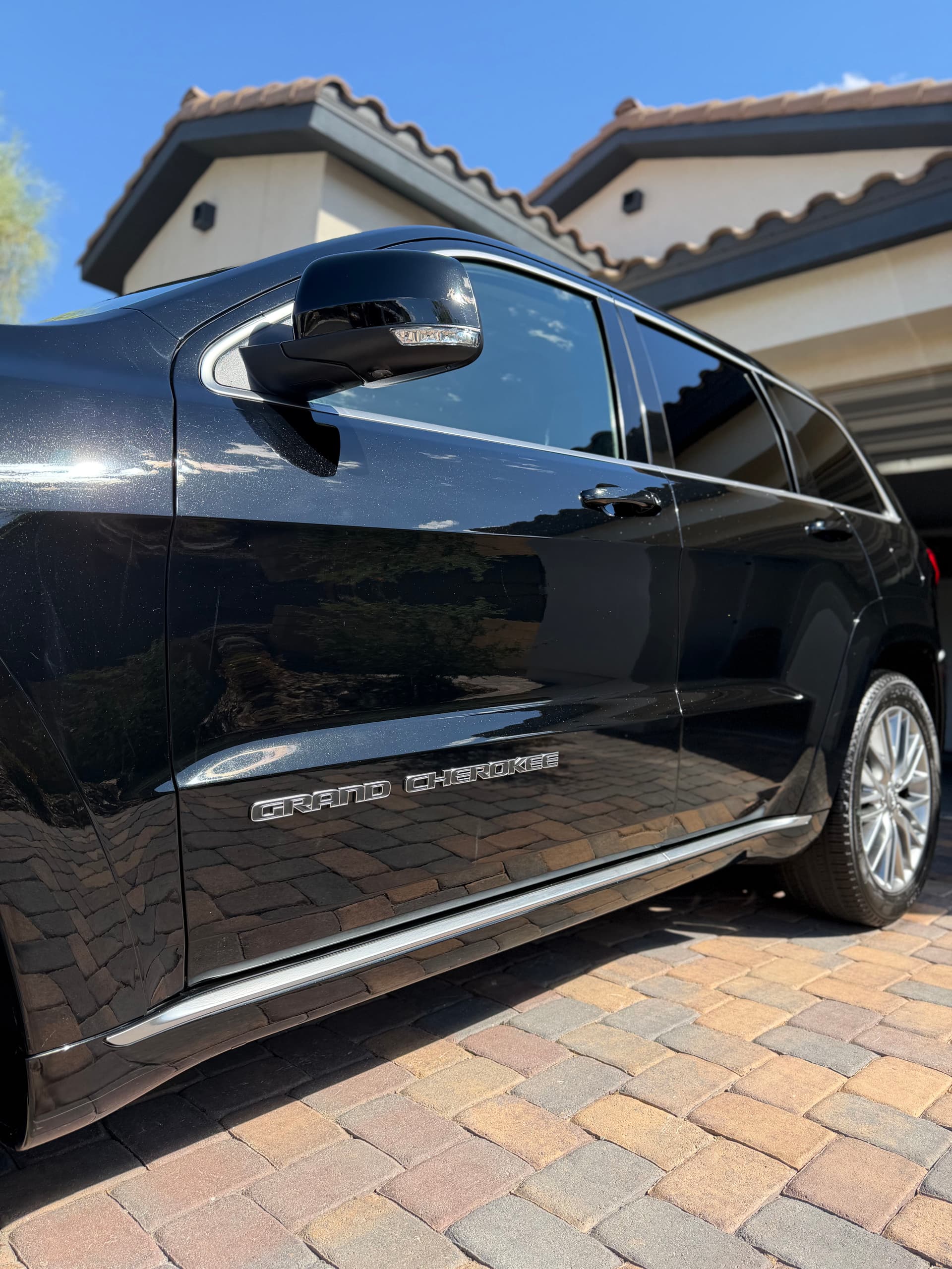 Jeep Grand Cherokee Summit Gets a Full Tier 2 Detail