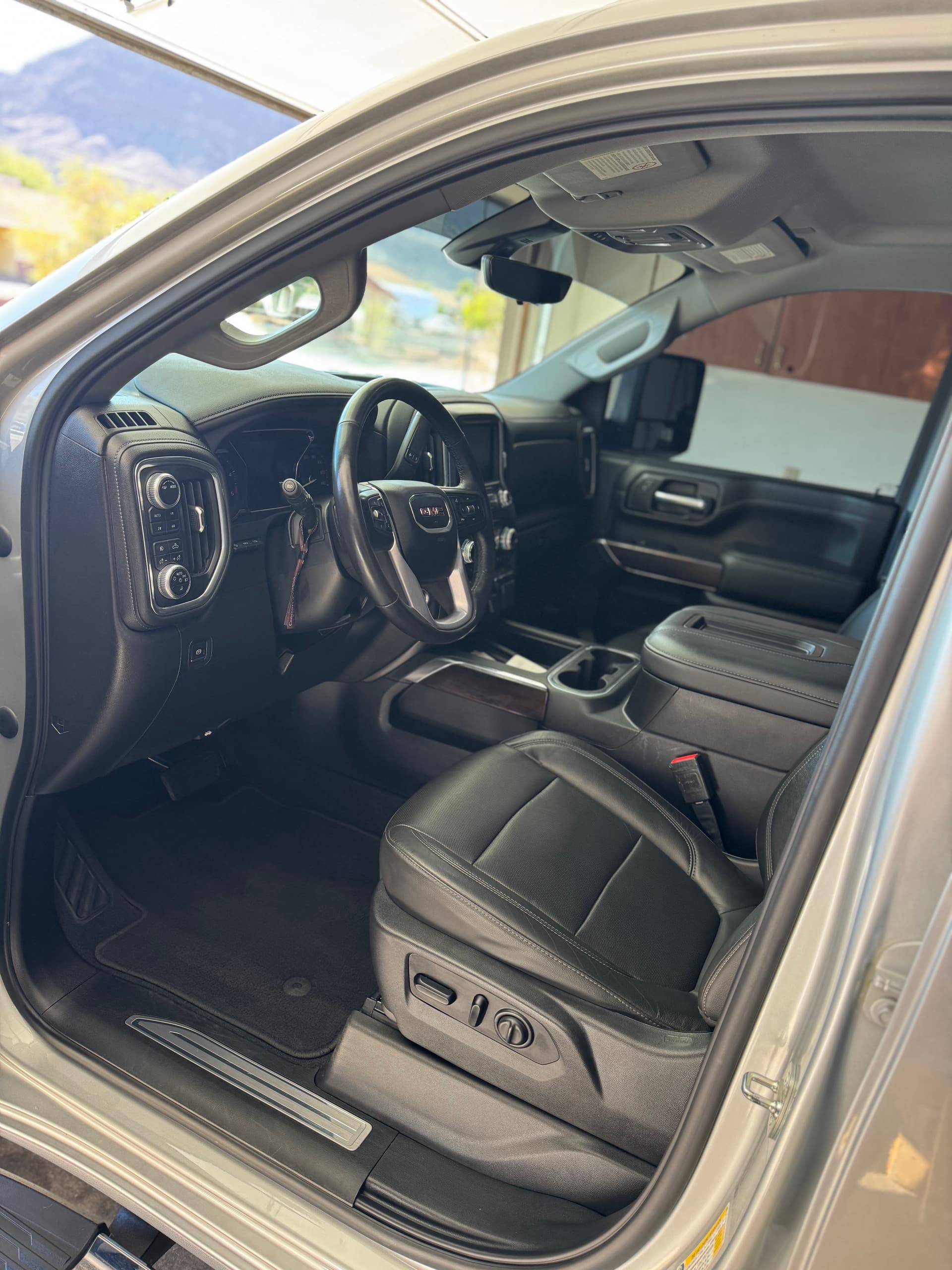 Gallery photos for GMC Sierra Full Detail and Hard Water Spot Removal Done Right: Image #6