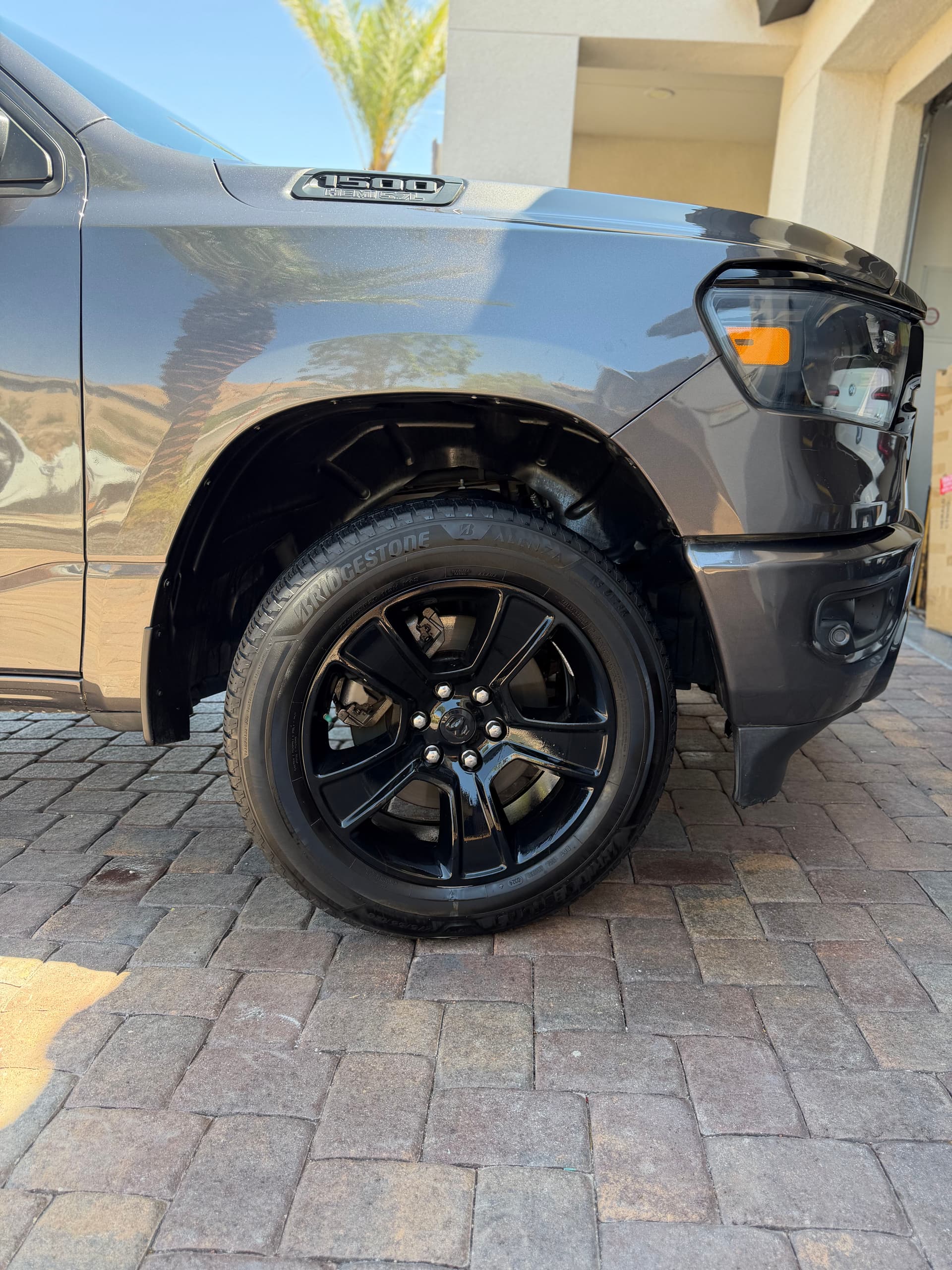 Gallery photos for Full Detail on a Ram 1500 Built to Sell: Image #4