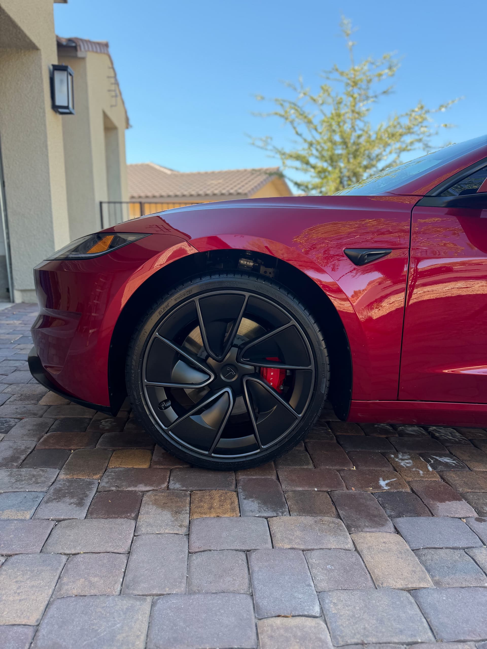 Gallery photos for Brand New Tesla Model 3 Detailed Right From Day One: Image #2
