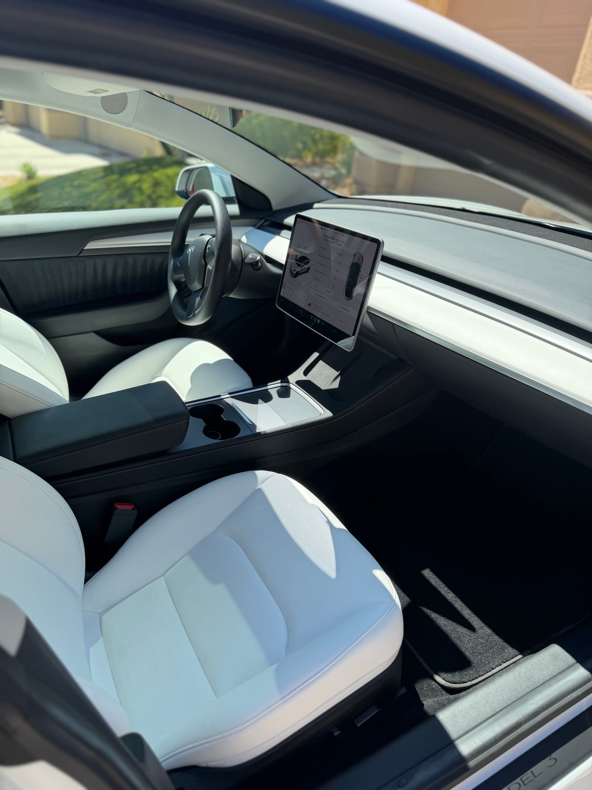 Gallery photos for A Tesla Detail Makes the Perfect Father's Day Gift: Image #4