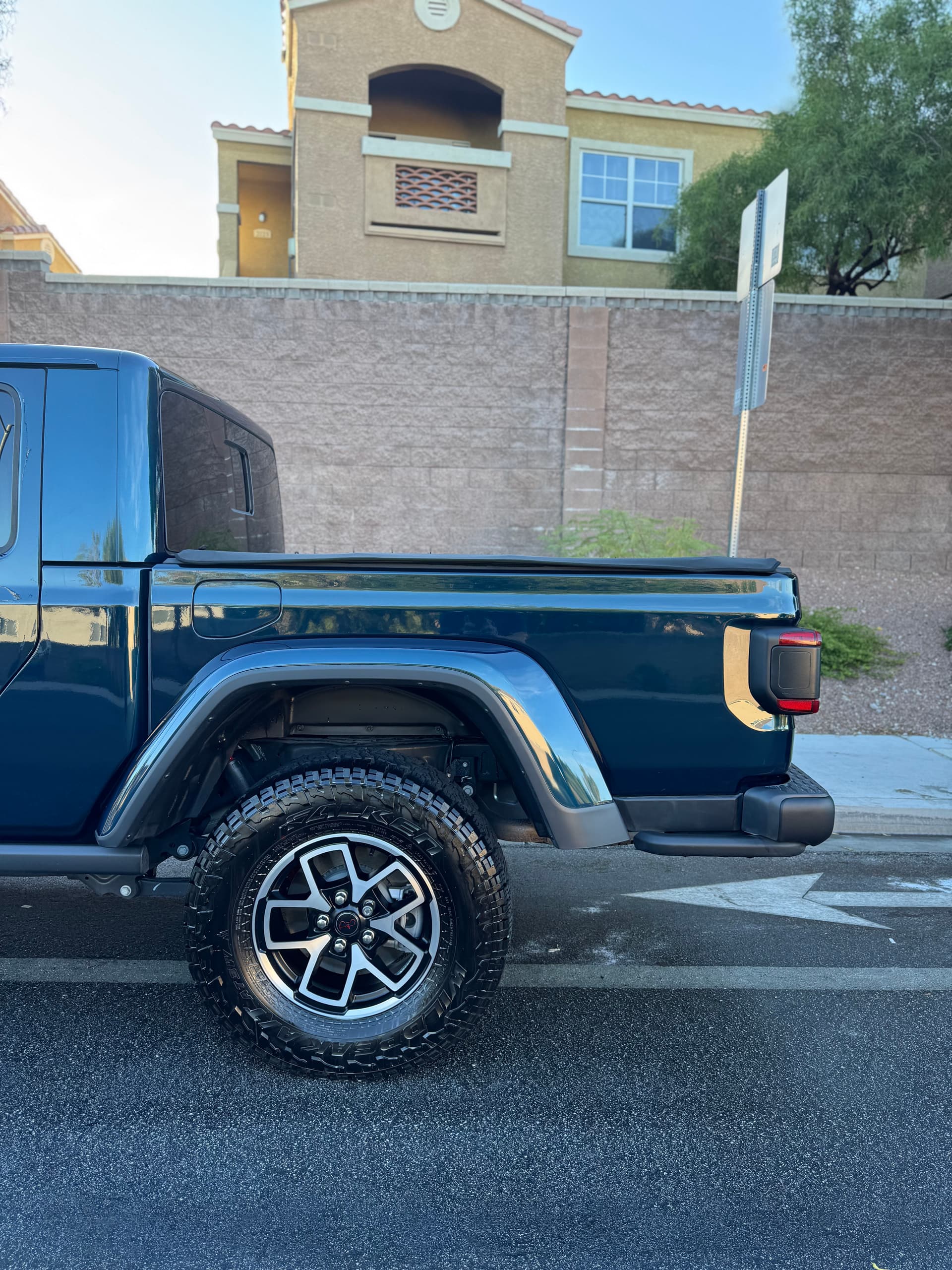 Gallery photos for Jeep Gladiator Rubicon Paint Decontamination and Sealant Done Right: Image #2