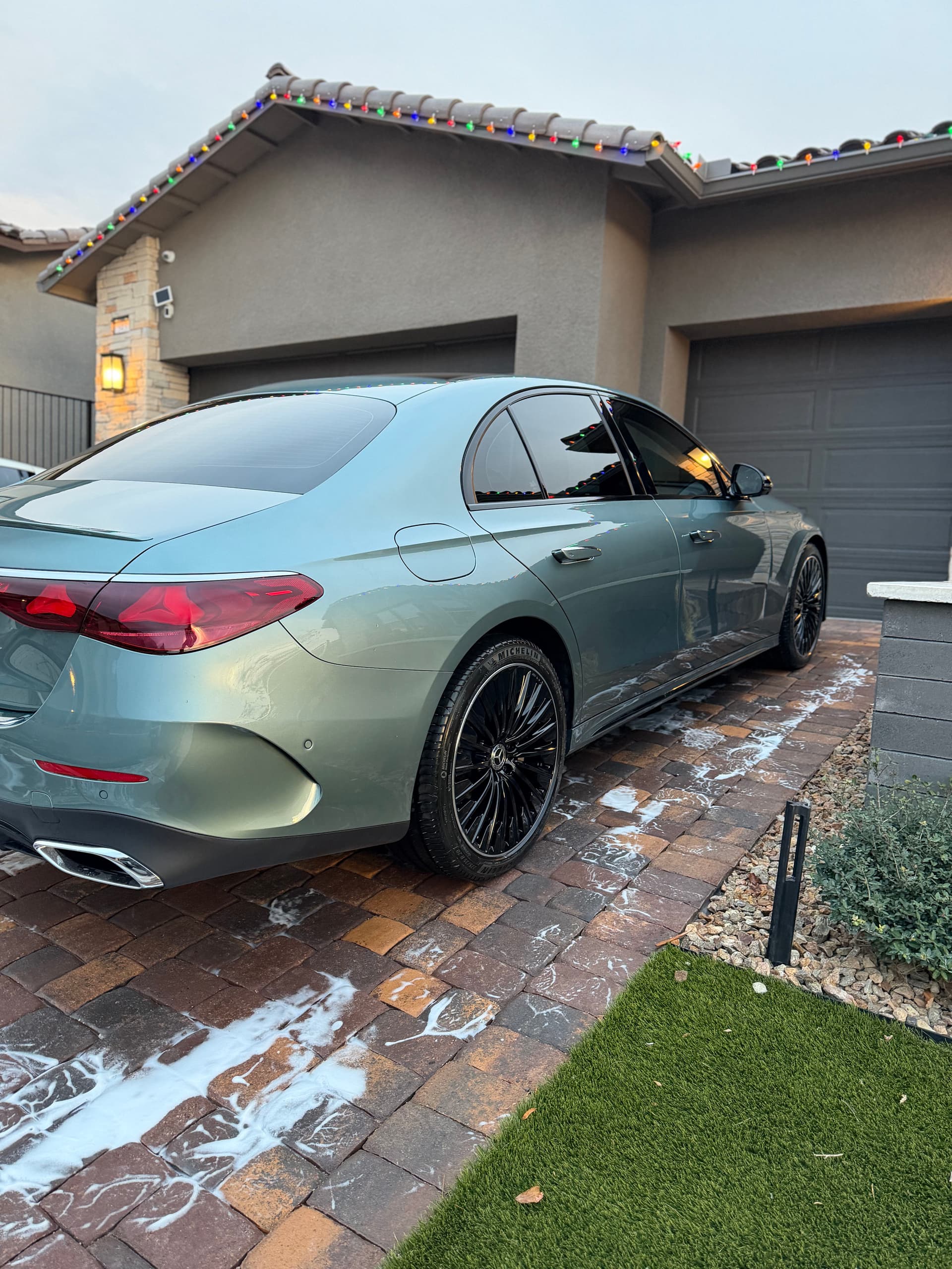 Gallery photos for Mercedes E350 Wash and Sealant That Actually Delivers: Image #4