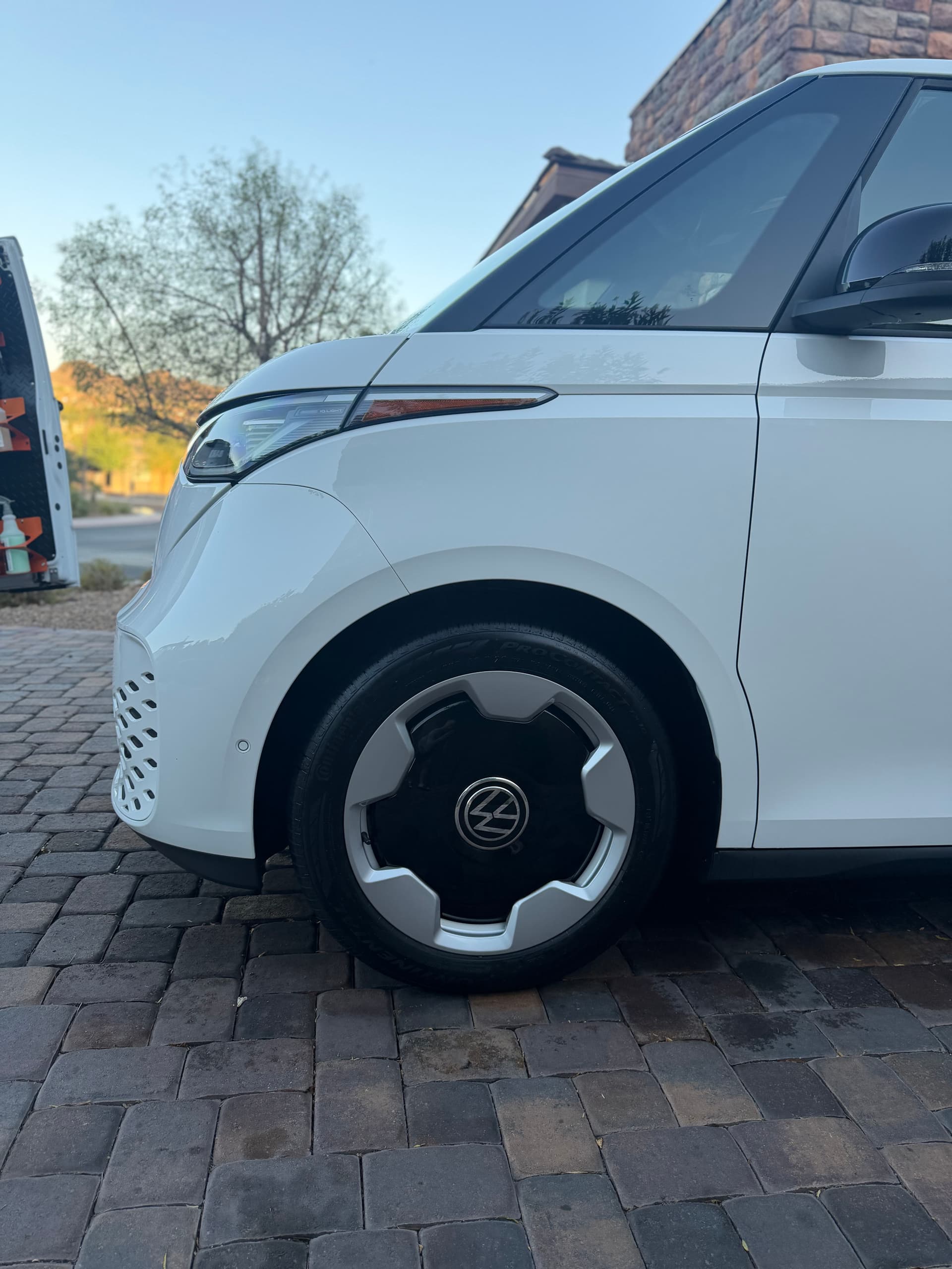 Gallery photos for Paint Correction and Ceramic Coating Coming to This VW ID. Buzz: Image #2