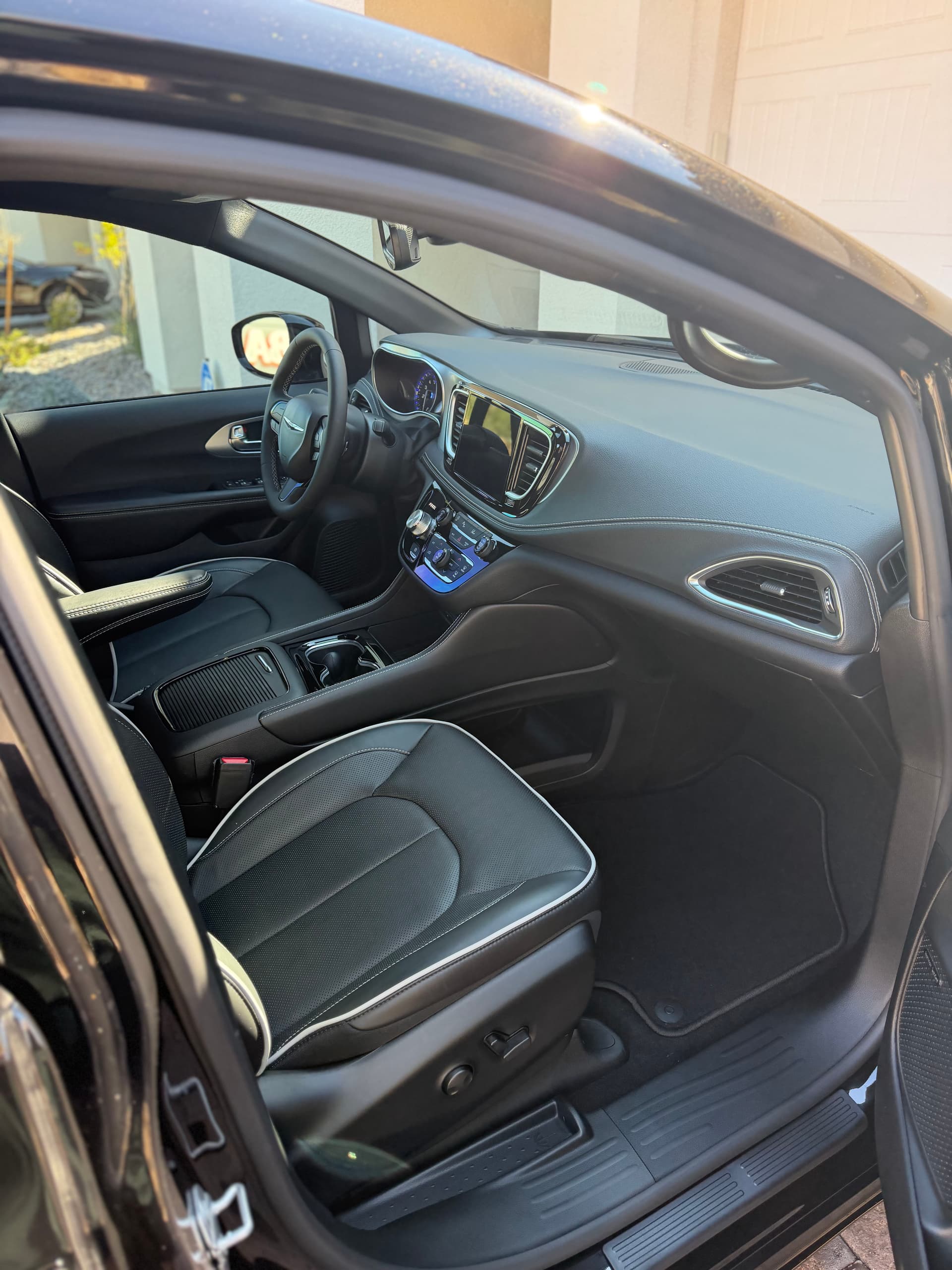Gallery photos for Maintenance Detailing That Keeps Your Vehicle Looking Sharp: Image #4