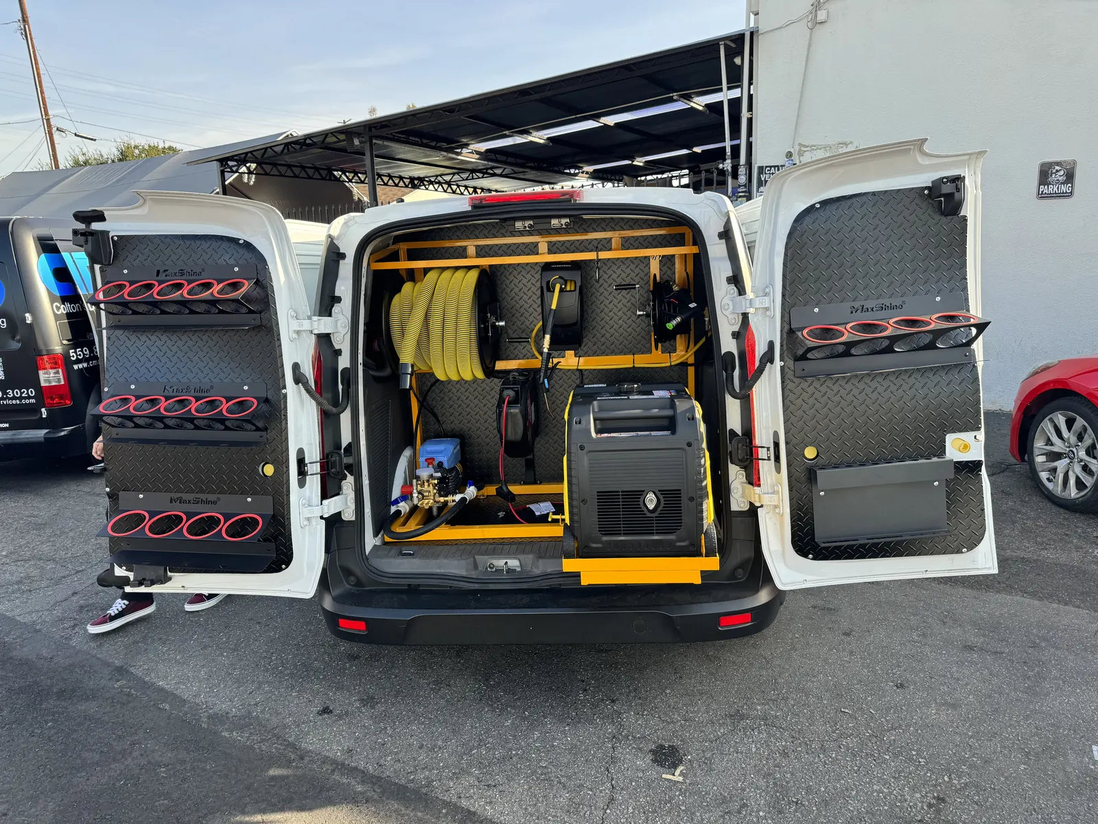 Carpet extractor in the Bartlett van